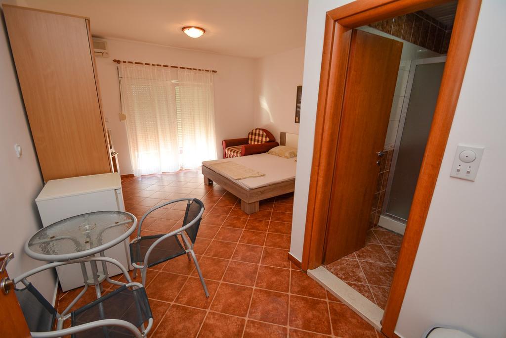 Guesthouse Mb Knezevic 부드바 외부 사진