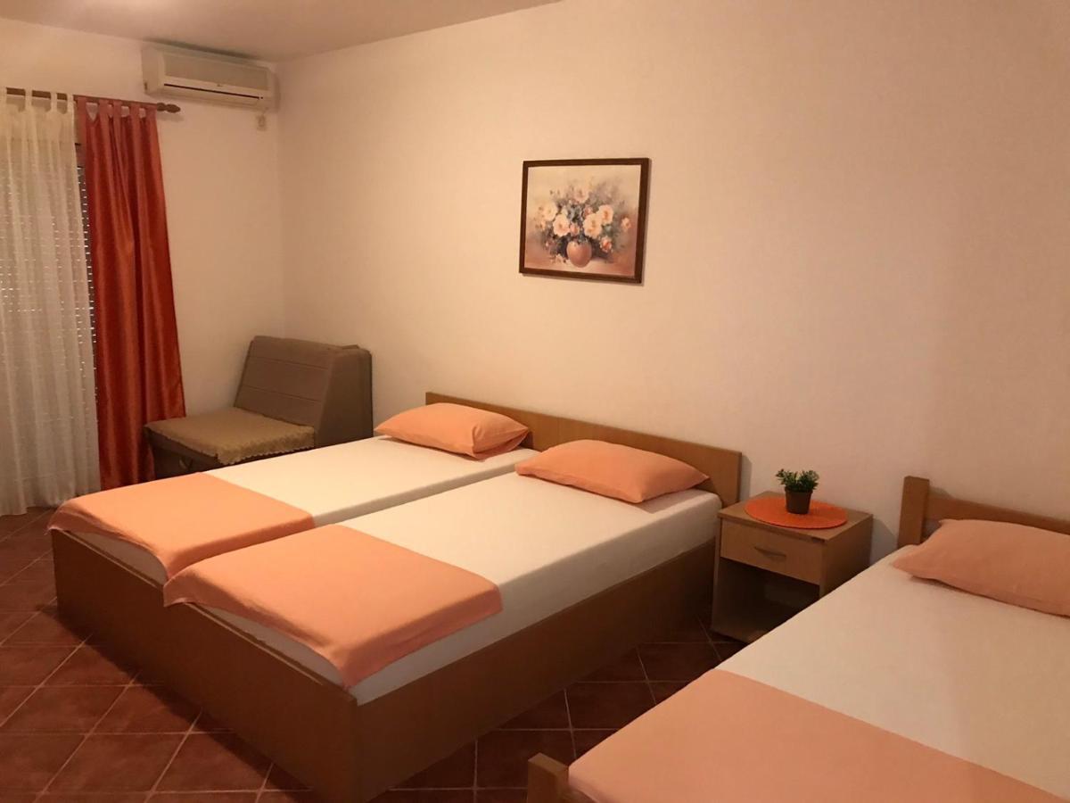 Guesthouse Mb Knezevic 부드바 외부 사진